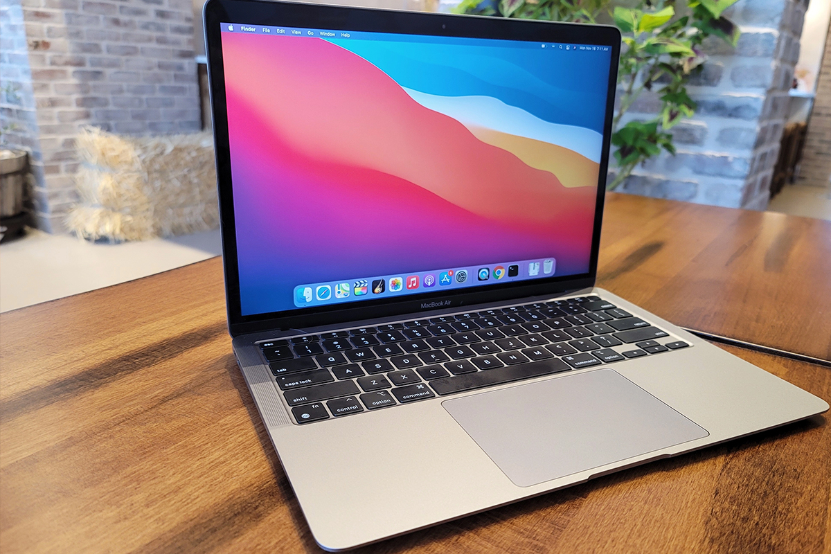 Read more about the article M1 MacBook Air is discounted to its lowest price